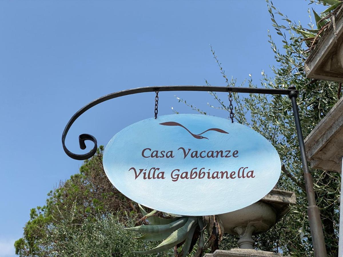 Casa Vacanze Gabbianella Villa Con Giardino Lungolago Maderno Toscolano Maderno Exterior photo