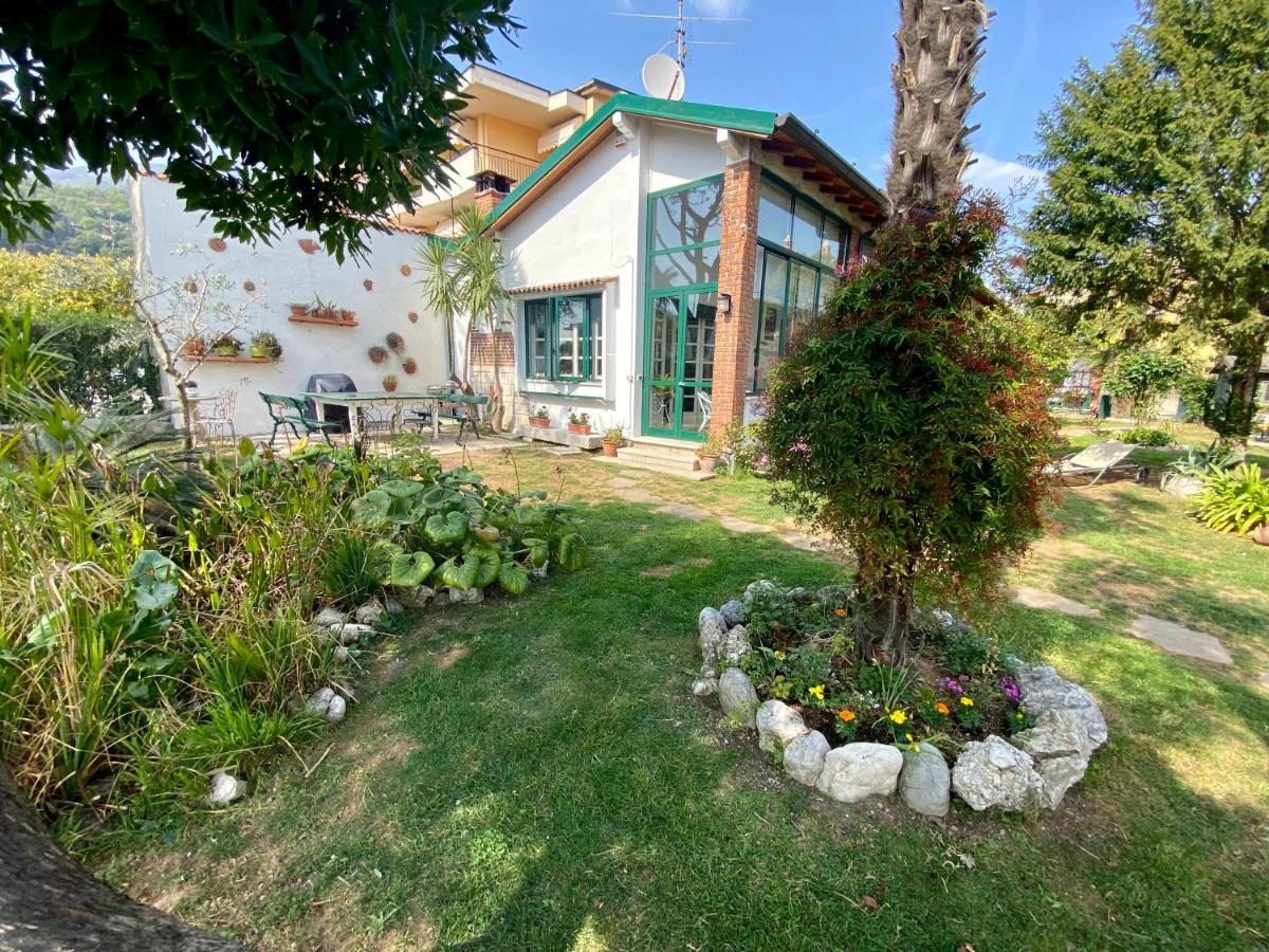 Casa Vacanze Gabbianella Villa Con Giardino Lungolago Maderno Toscolano Maderno Exterior photo